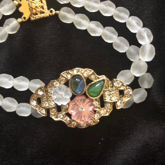 Spectacular retro 4 piece parure set. - Picture 2 of 5